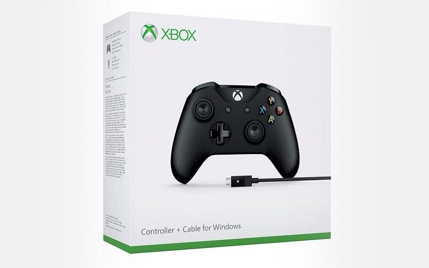 Xbox Wireless Controller + USB C Cable